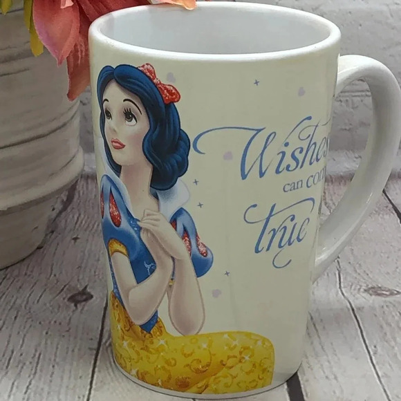 disney snow white dreams come true mug - Picture 2 of 7